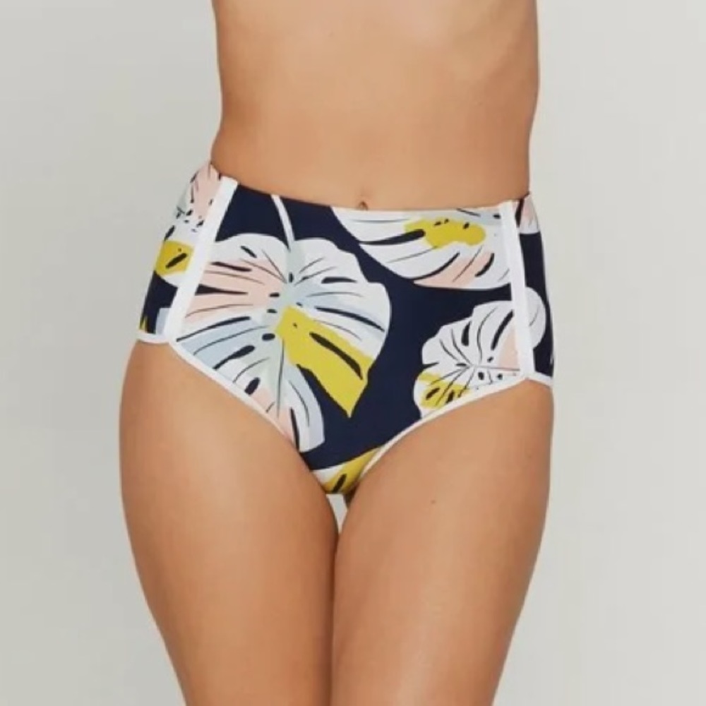 L*SPACE Palm Springs Cali cut bottom Sz XS